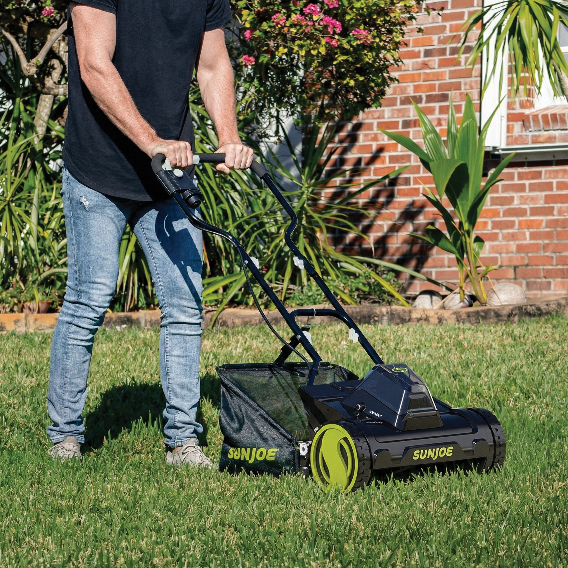 Sun Joe Cordless Push Reel Mower, 15” Yard Trimmer w/ Collection Bag, 24V-CRLM15 — image 8