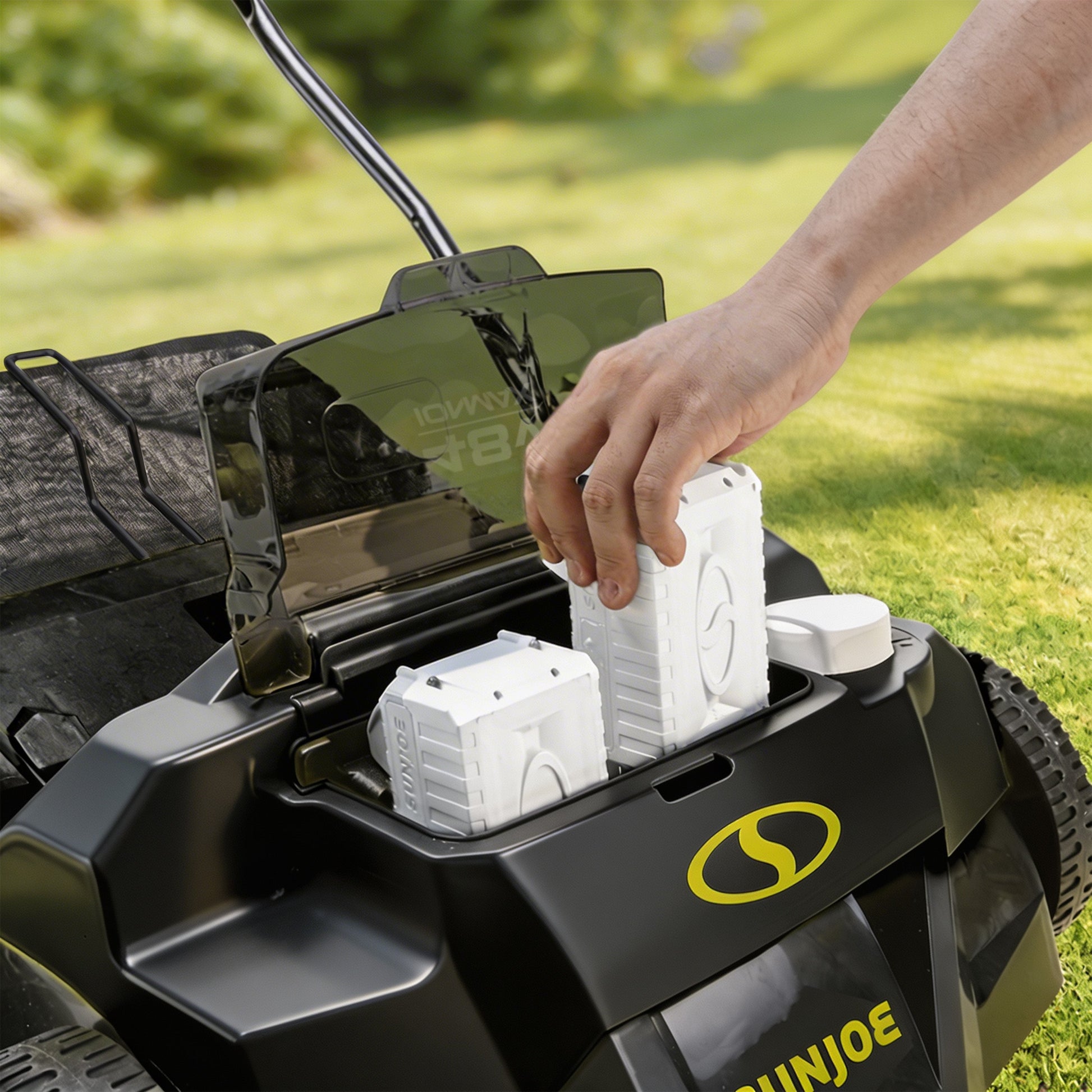 Sun Joe Cordless Scarifier/Dethatcher, Brushless Motor, Batteries, 24V-X2-DTS15 — image 9