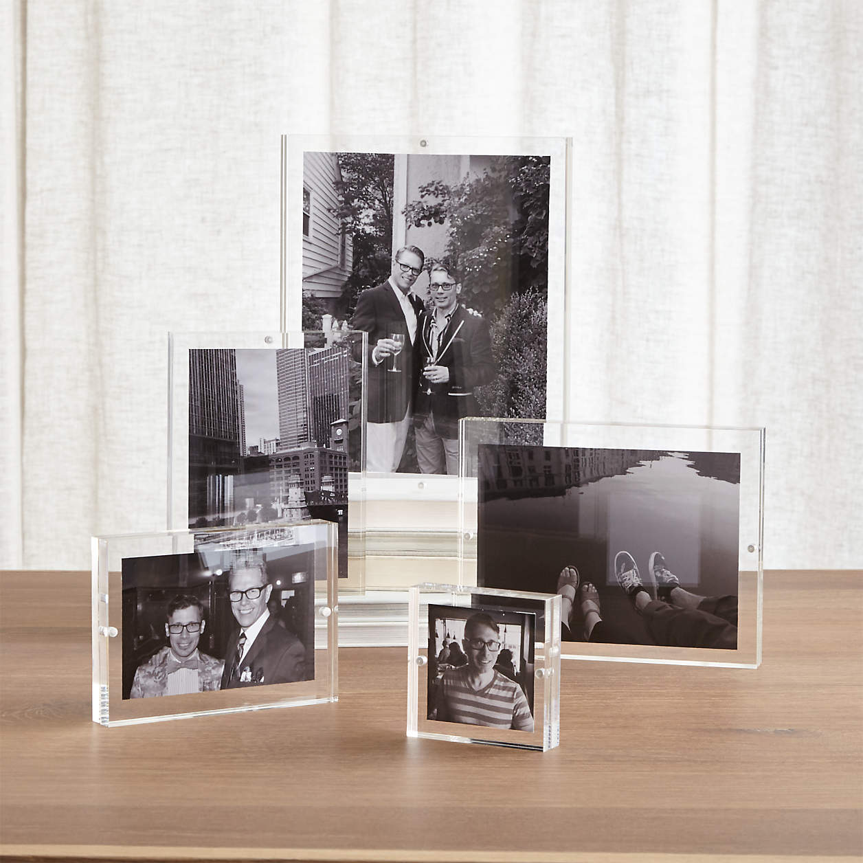 Acrylic 4x6 Block Tabletop Picture Frame